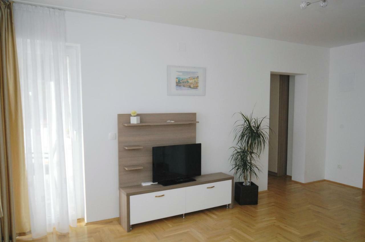 Haus Zora Ferienwohnung 7 Мошценице Екстериор снимка